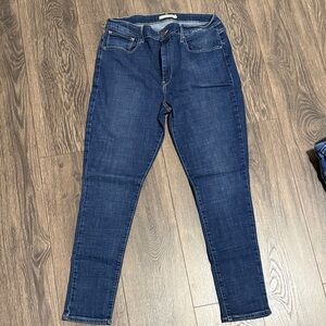 Levi's Indigo Blue Back Pocket Skinny Jeans